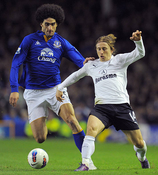 他希望通过 他希望通过